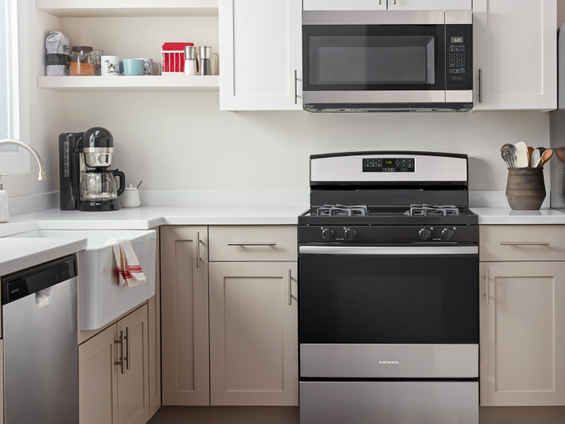 Stainless steel Amana® range
